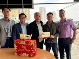 PHƯỜNG ĐẠI MỖ THĂM, TẶNG QUÀ, CHÚC TẾT LỰC LƯỢNG THI CÔNG LÀM VIỆC XUYÊN TẾT TẠI DỰ ÁN ĐẦU TƯ XÂY DỰNG HỒ ĐẦU MỐI MỄ TRÌ (HỒ ĐỒNG BÔNG 2)