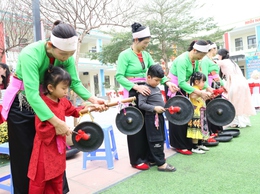 Tết của người Mường ở xã Suối Hai