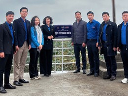 Cụm Đoàn số 5 Thành Đoàn Hà Nội tổ chức chương trình “Xuân tình nguyện – Tết sẻ chia”, khánh thành công trình cột cờ thanh niên tại xã Minh Châu.