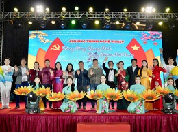 Chương trình biểu diễn nghệ thuật đặc biệt “Mừng Đảng quang vinh – Mừng Xuân đất nước 2026” xã Hồng Vân thành công tốt đẹp