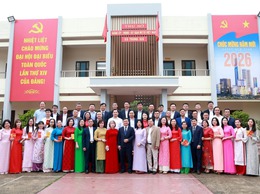 ĐẢNG UỶ-HĐND-MTTQ XÃ TRUNG GIÃ GẶP MẶT ĐẦU XUÂN