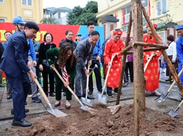 Phường Tương Mai: Trồng cây xanh bảo vệ môi trường, nâng cao chất lượng cuộc sống