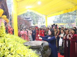 Phó Chủ tịch nước Võ Thị Ánh Xuân dự khai hội Đền Hai Bà Trưng Xuân Bính Ngọ 2026