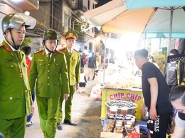 Công an xã Hồng Vân giữ trọn bình yên để nhân dân vui Xuân, đón Tết