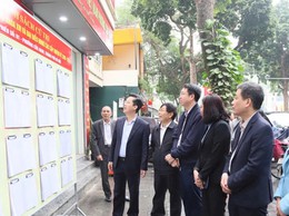 Kiểm tra công tác bầu cử tại phường Cửa Nam