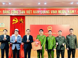 Lãnh đạo phường Hoàng Mai thăm, tặng quà các đơn vị trực Tết Nguyên đán Bính Ngọ 2026