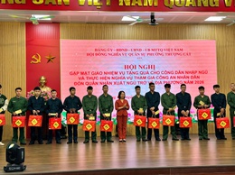 Phường Thượng Cát tổ chức Hội nghị gặp mặt, động viên công dân nhập ngũ năm 2026