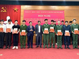 Phường Khương Đình tổ chức Hội nghị gặp mặt Công dân thực hiện nghĩa vụ quân sự, nghĩa vụ tham gia Công an nhân dân và quân nhân hoàn thành nghĩa vụ