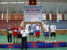 Sôi nổi giải cầu lông trung- cao tuổi phường Hà Đông năm 2026