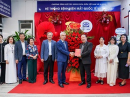 LÃNH ĐẠO PHƯỜNG NGHĨA ĐÔ THĂM, CHÚC MỪNG NGÀNH Y TẾ NHÂN NGÀY THẦY THUỐC VIỆT NAM 27/02