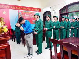 Phường Kim Liên tổ chức lễ kết nạp Đảng cho 04 quần chúng ưu tú trước khi lên đường thực hiện nghĩa vụ quân sự