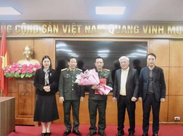 Thiếu tướng Nguyễn Đình Lưu - Phó Tư lệnh Bộ Tư lệnh Thủ đô Hà Nội thăm, chúc Tết phường Đại Mỗ nhân dịp Tết Nguyên đán Bính Ngọ 2026