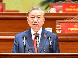 VỮNG BƯỚC DƯỚI CỜ ĐẢNG