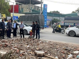 PHƯỜNG VĨNH HƯNG TIẾP TỤC RA QUÂN TUYÊN TRUYỀN GIẢI PHÓNG MẶT BẰNG TUYẾN ĐƯỜNG LĨNH NAM