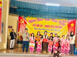 ĐÊM GIAO LƯU VĂN NGHỆ 