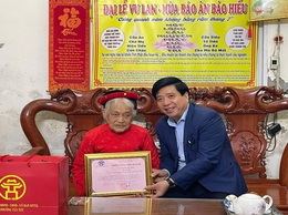 Các đồng chí lãnh đạo Đảng ủy - HĐND - UBND - Ủy ban MTTQ phường Tây Tựu thăm, tặng quà dịp Tết Nguyên đán Bính Ngọ 2026