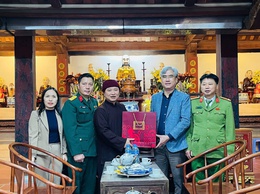 Phường Xuân Đỉnh: Thăm, tặng quà các cơ sở tôn giáo nhân dịp Tết Nguyên đán Bính Ngọ 2026