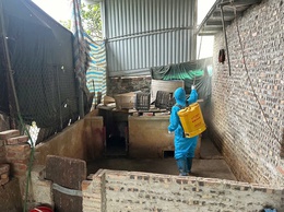 Phú Xuyên đồng loạt ra quân vệ sinh, tiêu độc khử trùng môi trường phòng chống dịch bệnh dịp Tết