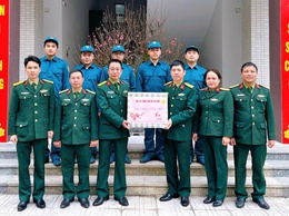 Bộ Tư lệnh Thủ đô Hà Nội thăm, làm việc và chúc Tết Ban Chỉ huy Quân sự phường Thanh Liệt