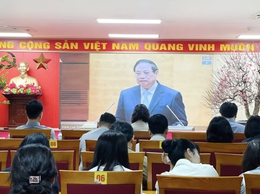 Cán bộ chủ chốt phường Dương Nội tham dự Hội nghị toàn quốc quán triệt Nghị quyết Đại hội XIV của Đảng