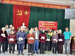 Hội Nông dân xã Hồng Sơn triển khai các hoạt động Tết Nguyên đán Bính Ngọ, tặng quà cho hội viên có hoàn cảnh khó khăn và phát động phong trào thi đua năm 2026