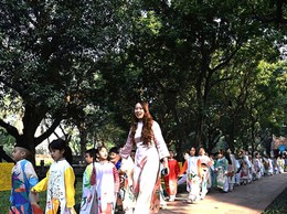 Đưa Nghị quyết Đại hội XIV của Đảng vào cuộc sống:Phát triển con người, văn hóa thực sự trở thành nền tảng tinh thần