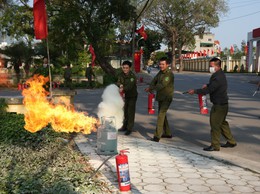 Bát Tràng huấn luyện, bồi dưỡng nghiệp vụ phòng cháy, chữa cháy và cứu nạn cứu hộ cho lực lượng cơ sở