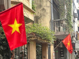 Treo cờ Tổ quốc chào mừng Ngày bầu cử đại biểu Quốc hội khóa XVI và đại biểu HĐND các cấp nhiệm kỳ 2026 – 2031