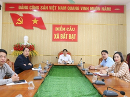 Xã Bất Bạt tham dự hội nghị tập huấn Nền tảng điều hành tập trung của Đoàn đại biểu Quốc hội và HĐND các cấp