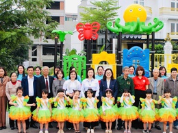Phường Long Biên khánh thành sân chơi thiếu nhi tại vườn hoa Cự Khối - Công trình chào mừng bầu cử đại biểu Quốc hội khóa XVI và đại biểu HĐND các cấp nhiệm kỳ 2026-2031