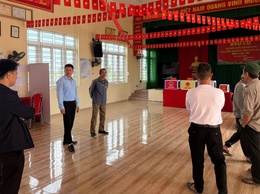 ỦY BAN MTTQ HÒA XÁ GIÁM SÁT, KIỂM TRA CÔNG TÁC CHUẨN BỊ BẦU CỬ TẠI CÁC TỔ BẦU CỬ, CÁC BAN CÔNG TÁC MẶT TRẬN THÔN