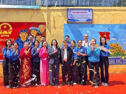 PHƯƠNG LIỆT: GẮN BIỂN CÔNG TRÌNH THANH NIÊN CHÀO MỪNG CÁC SỰ KIỆN TRỌNG ĐẠI