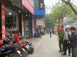 Phường Tây Tựu ra quân xử lý vi phạm văn minh đô thị trên địa bàn