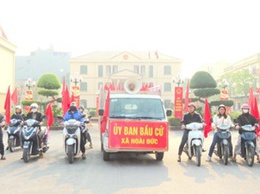 Trung tâm Dịch vụ tổng hợp Hoài Đức ra quân tuyên truyền lưu động hướng tới ngày bầu cử toàn dân