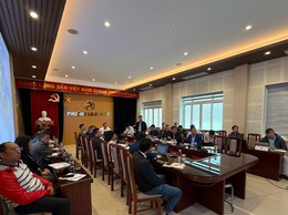 UBND phường Long Biên họp thống nhất giải pháp phòng ngừa, đảm bảo thoát nước, xử lý các điểm nghẽn về úng ngập trên địa bàn phường