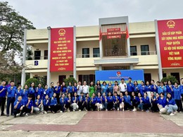 TUỔI TRẺ TRUNG GIÃ RA QUÂN TUYÊN TRUYỀN LƯU ĐỘNG CHÀO MỪNG NGÀY BẦU CỬ