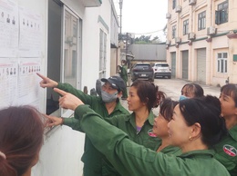 Công đoàn xã Thượng Phúc tiếp tục tuyên truyền về cuộc bầu cử và mạn đàm tiểu sử các ứng cử viên