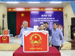 XÃ HỒNG VÂN TĂNG TỐC CUỐI GIỜ, ĐẾN 17h00: 97,5% CỬ TRI ĐÃ BỎ PHIẾU, 17 KHU VỰC ĐẠT 100%