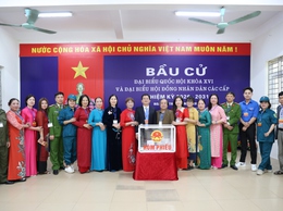 Nhiều khu vực bỏ phiếu phường Kiến Hưng đạt 100% cử tri đi bầu cử