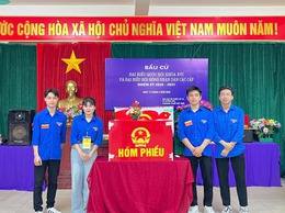 Tuổi trẻ xã Dương Hoà phát huy tinh thần trách nhiệm, tích cực hỗ trợ công tác bầu cử trên địa bàn
