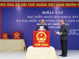 Cử tri phường Cửa Nam gửi gắm niềm tin qua từng lá phiếu