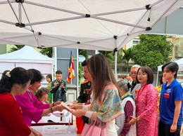 Tưng bừng Ngày hội non sông tại phường Ô Chợ Dừa