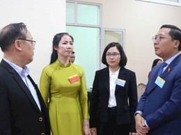Lãnh đạo xã Quang Minh kiểm tra công tác bầu cử tại địa phương
