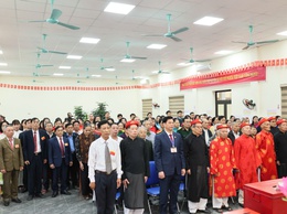 Những hình ảnh đồng chí Bí thư Đảng ủy, Chủ tịch HĐND xã Quảng Bị Nguyễn Trường Năng dự khai mạc bầu cử tại khu vực bỏ phiếu số 10