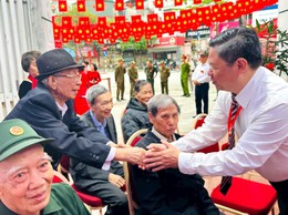 Đồng bào Công giáo tại phường Ô Chợ Dừa rộn ràng trong ngày hội non sông