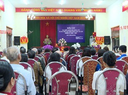 Đồng chí Trần Văn Nghĩa dự khai mạc, bỏ phiếu tại khu vực bầu cử thôn Dậu 1