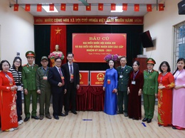 TUỔI TRẺ THANH TRÌ TÍCH CỰC HỖ TRỢ TẠI CÁC ĐIỂM BỎ PHIẾU – CHUNG TAY CHO NGÀY HỘI TOÀN DÂN