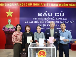 Cử tri phường Kiến Hưng kỳ vọng về sự vươn mình của đất nước