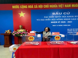 VINH DỰ, TỰ HÀO, TRÁCH NHIỆM VÀ NIỀM TIN TRONG NGÀY HỘI NON SÔNG TẠI ĐIỂM BẦU CỬ SỐ 30 PHƯỜNG YÊN HÒA