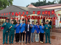 ĐOÀN VIÊN, THANH NIÊN XÃ HƯNG ĐẠO TÍCH CỰC HỖ TRỢ TẠI CÁC ĐIỂM BỎ PHIẾU